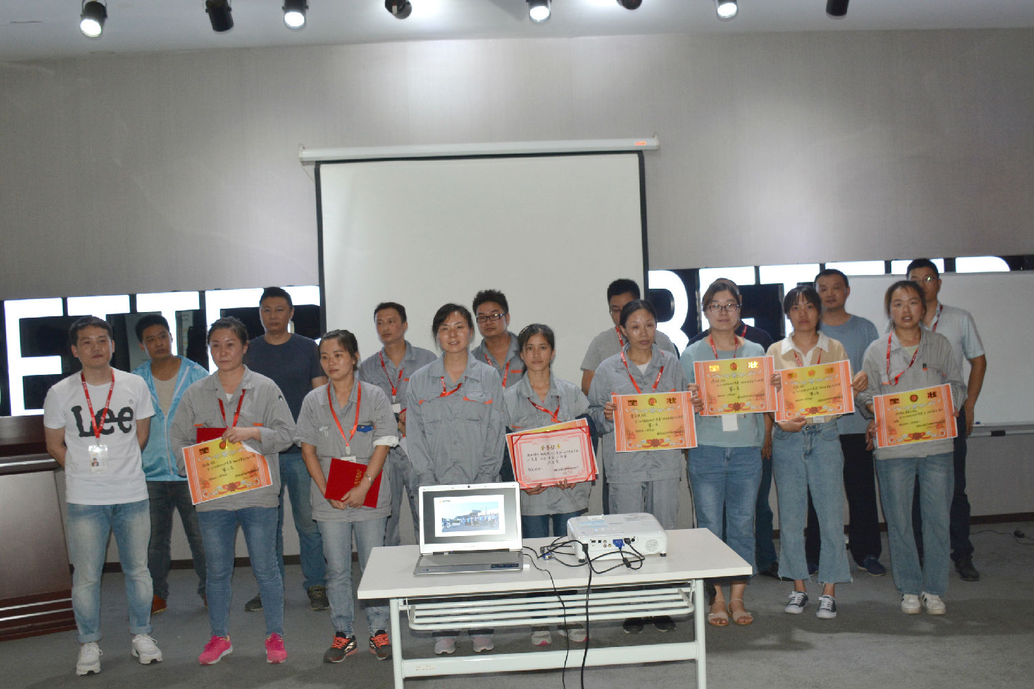 精彩不斷！百特公司舉行2019年安全生產(chǎn)知識競賽頒獎(jiǎng)儀式