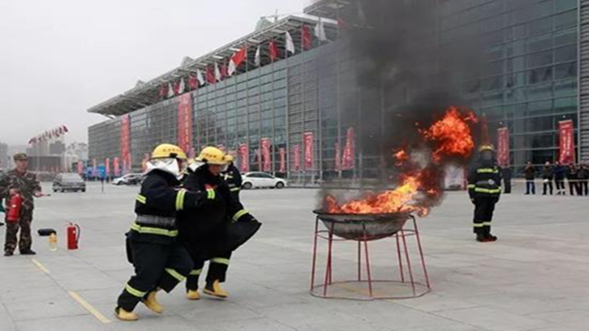 甘肅省住建廳：建設(shè)領(lǐng)域禁止使用易燃保溫材料EPS